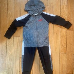 Puma Track Suit Top And Bottoms Size 5 Boys 5T